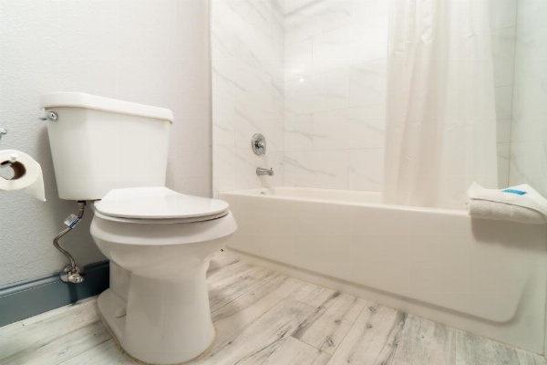 Sunshine Inn image 22